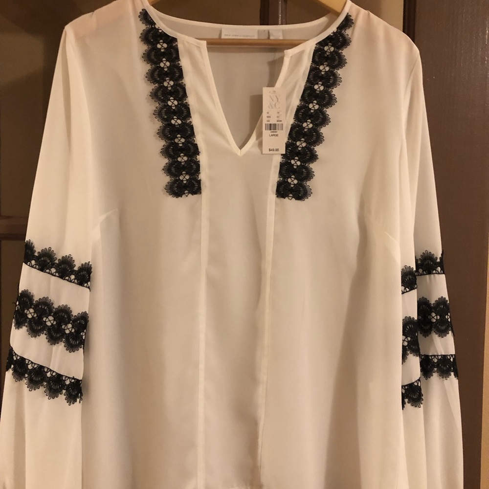 New York & Company long sleeve shirt